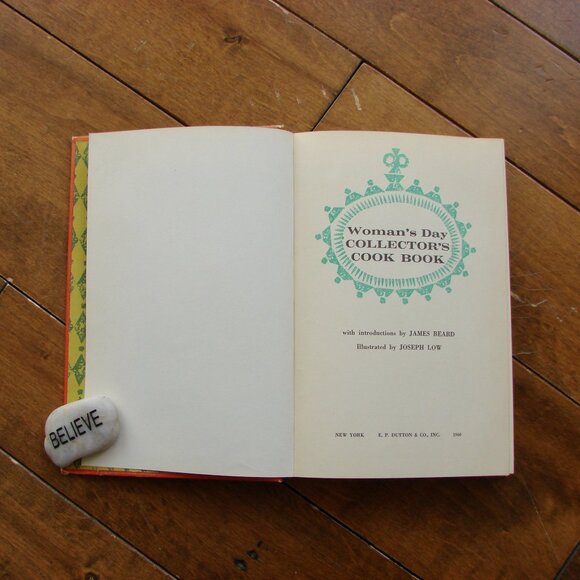 Vintage Woman's Day Collector's Cook Book 1960 Retro Cute Colour Pics 1st Ed - Picture 4 of 13